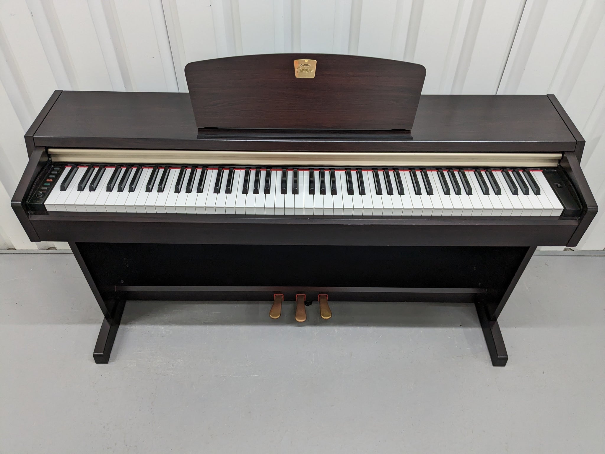 Yamaha Clavinova CLP-220 Digital Piano and stool in dark rosewood