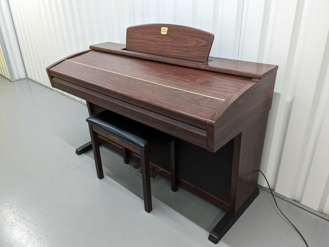 Yamaha Clavinova CVP-305 Digital Piano / arranger in mahogany stock nr 23477