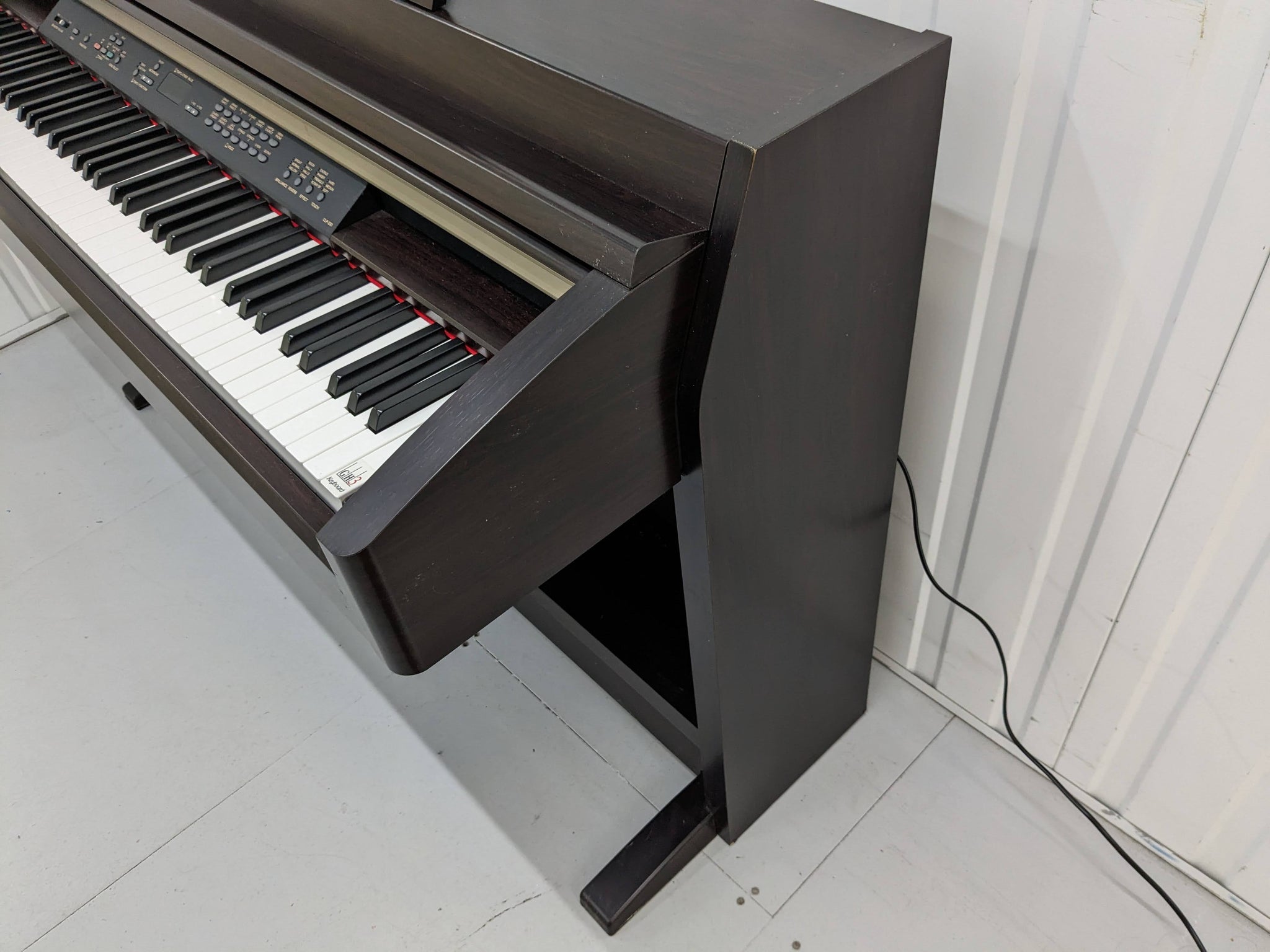 Yamaha Clavinova CLP-230 digital piano in rosewood finish