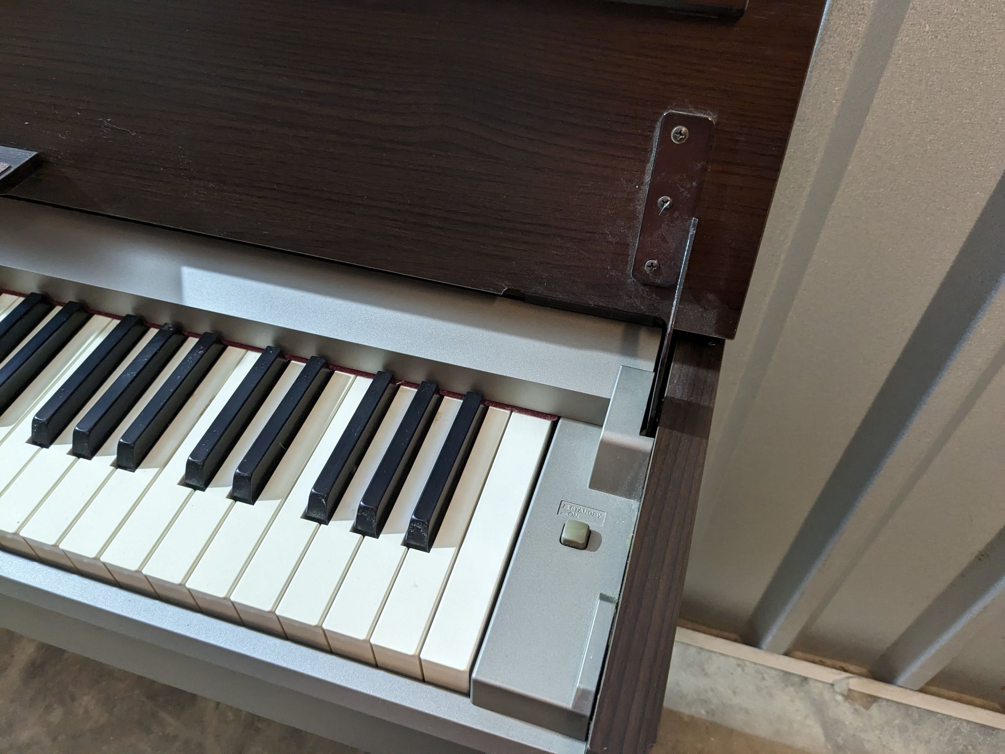 Yamaha Arius YDP-S31 Digital Piano Slimline space saver