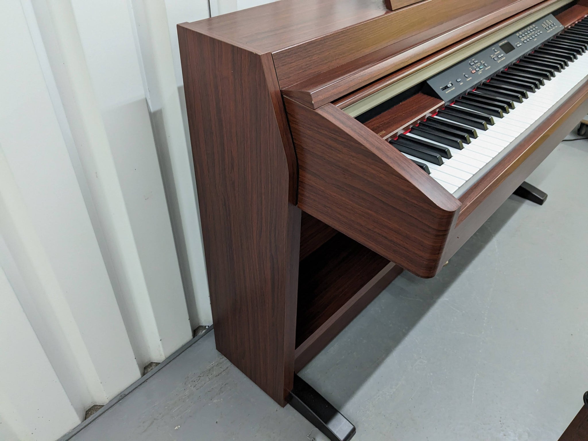 Yamaha Clavinova CLP-230 Digital Piano and stool in mahogany Yamaha Clavinova CLP-230 Digital Piano and stool in mahogany