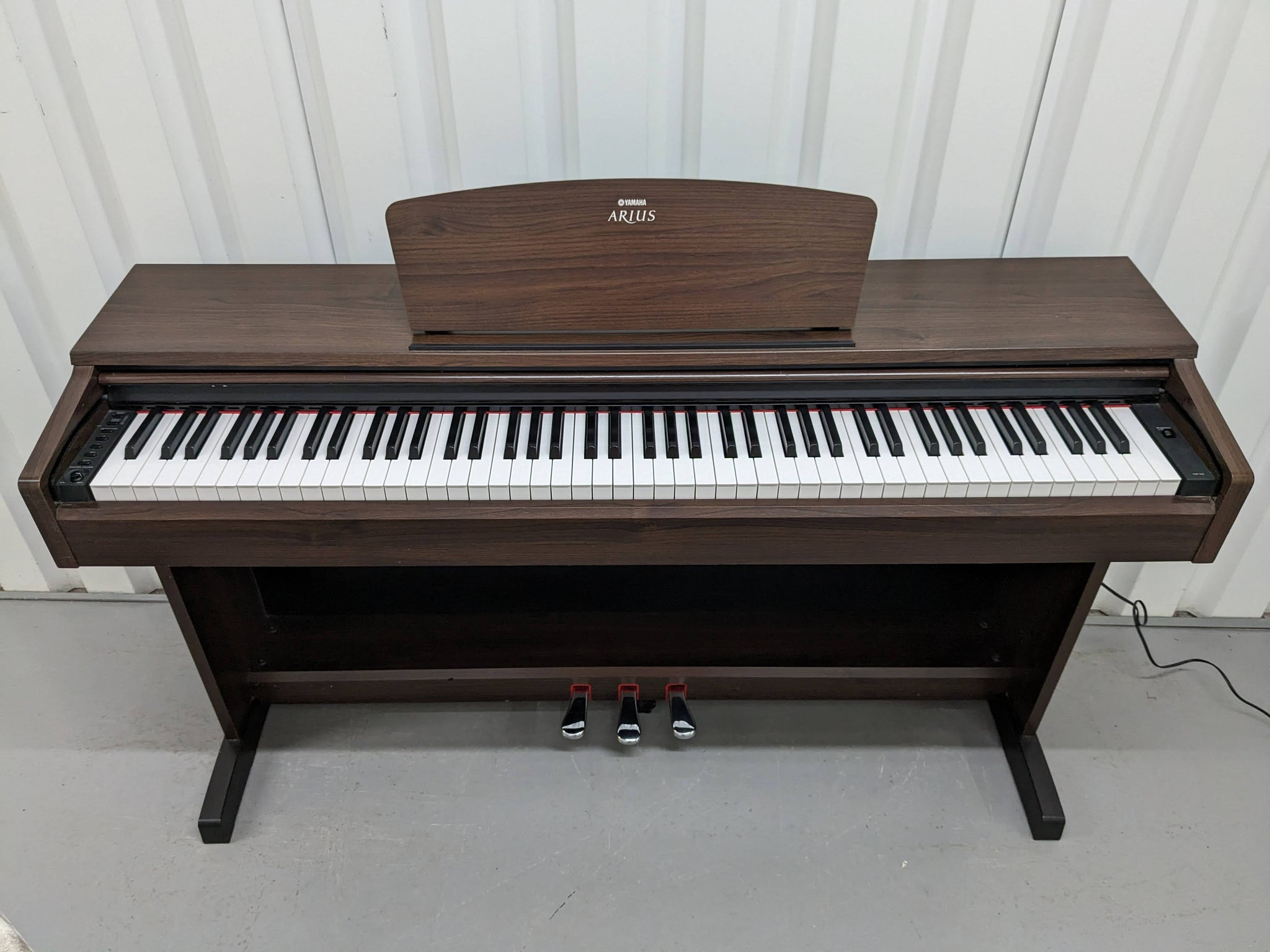 Yamaha Arius YDP-140 digital piano and stool in rosewood finish stock –  Sulinda Music