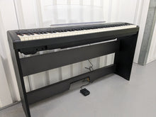 Load image into Gallery viewer, Yamaha P95 digital portable piano and fixed stand in black finish stock #24058
