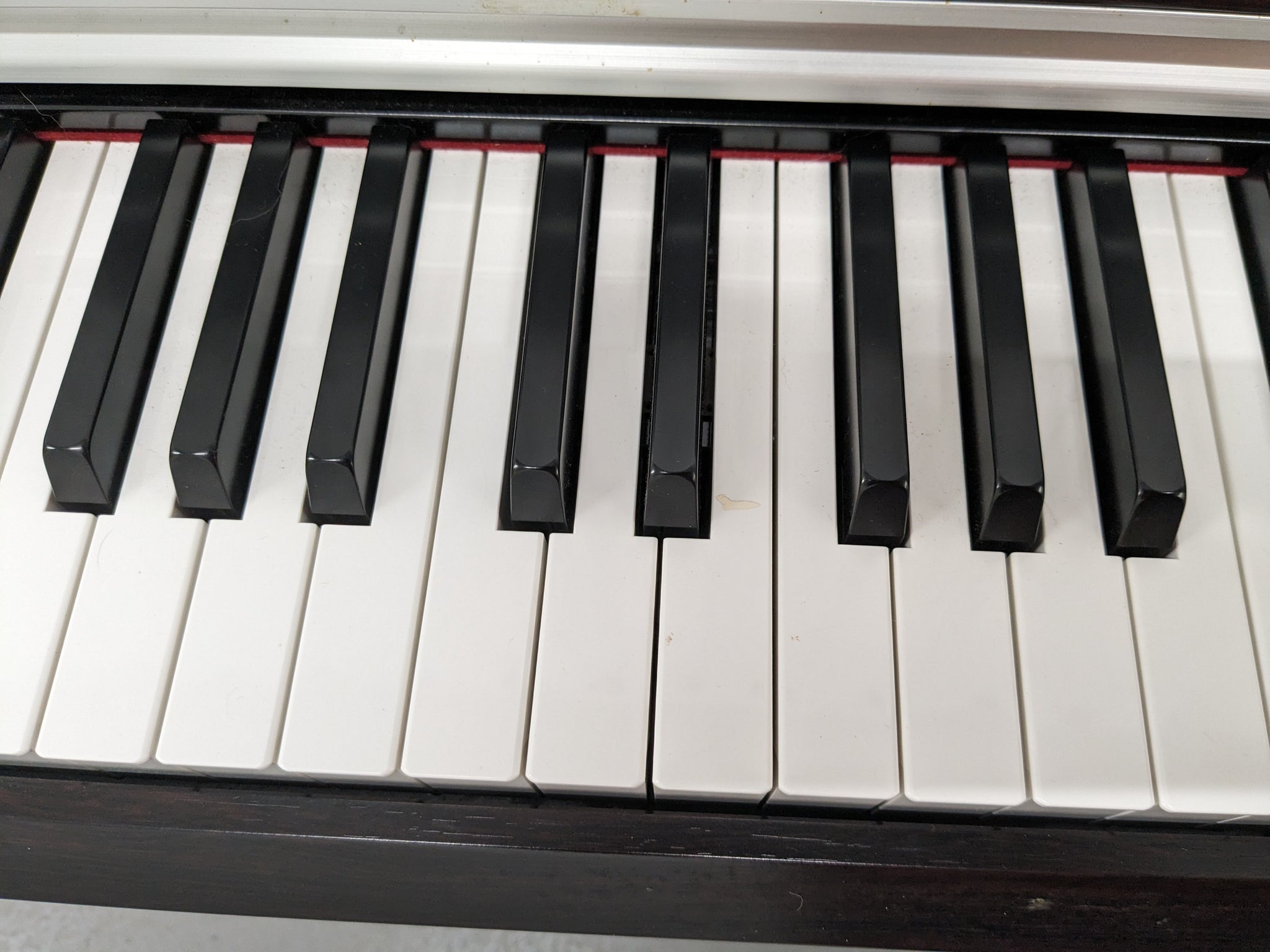 電子ピアノ　YAMAHA ARIUS YDP-142 YDP-142 - Specs - ARIUS - Pianos - Musical Instruments - Products