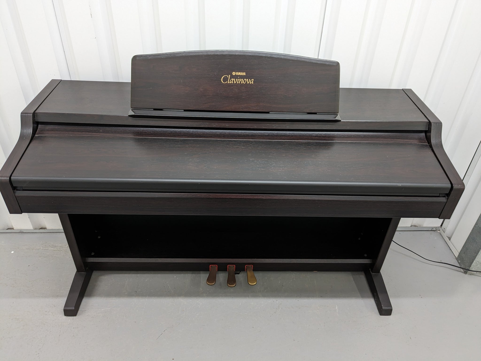 Yamaha Clavinova CLP-840 Digital Piano in dark rosewood stock #24079 –  Sulinda Music