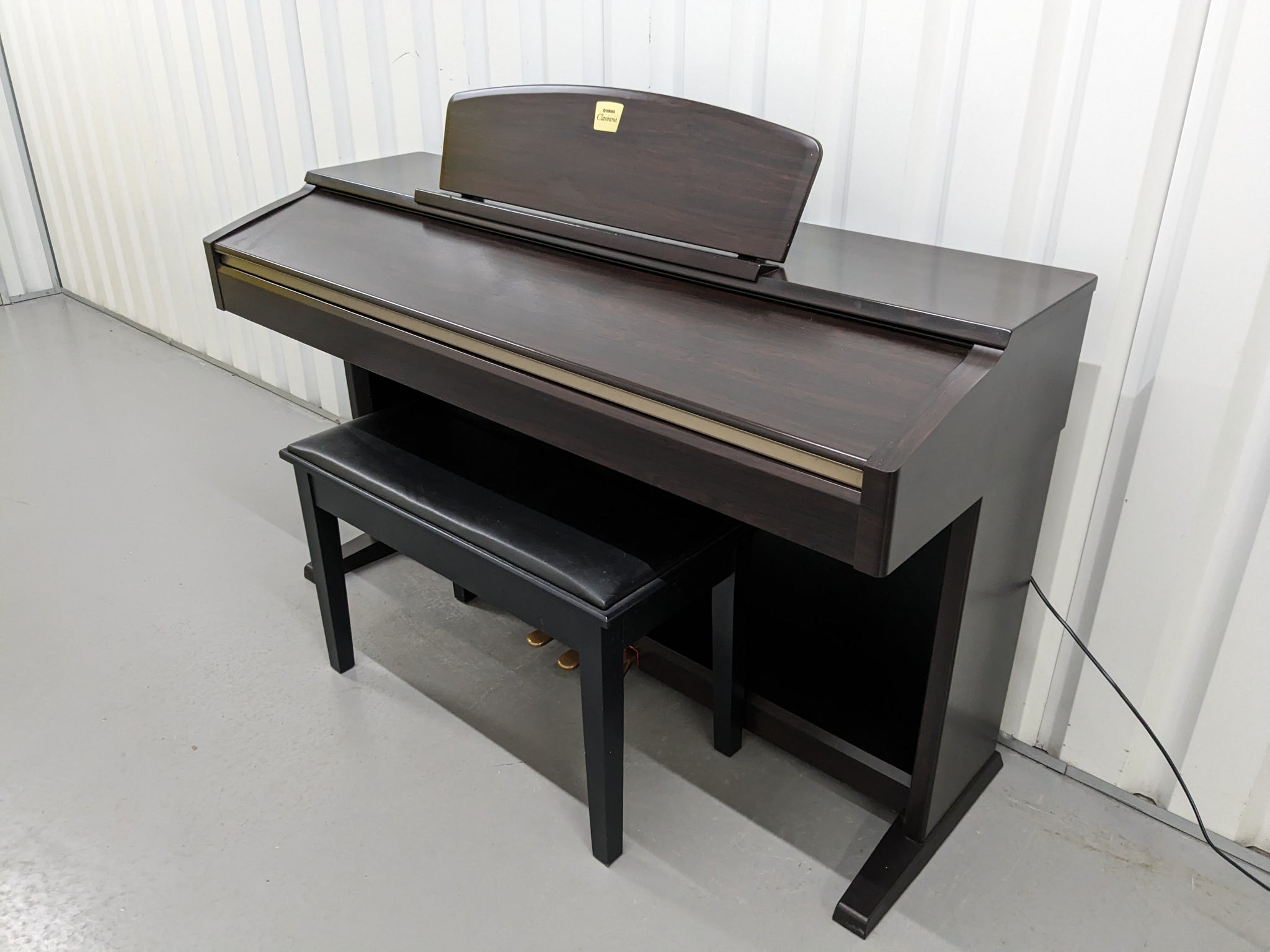 Yamaha Clavinova CLP-130 Digital Piano in rosewood stock number