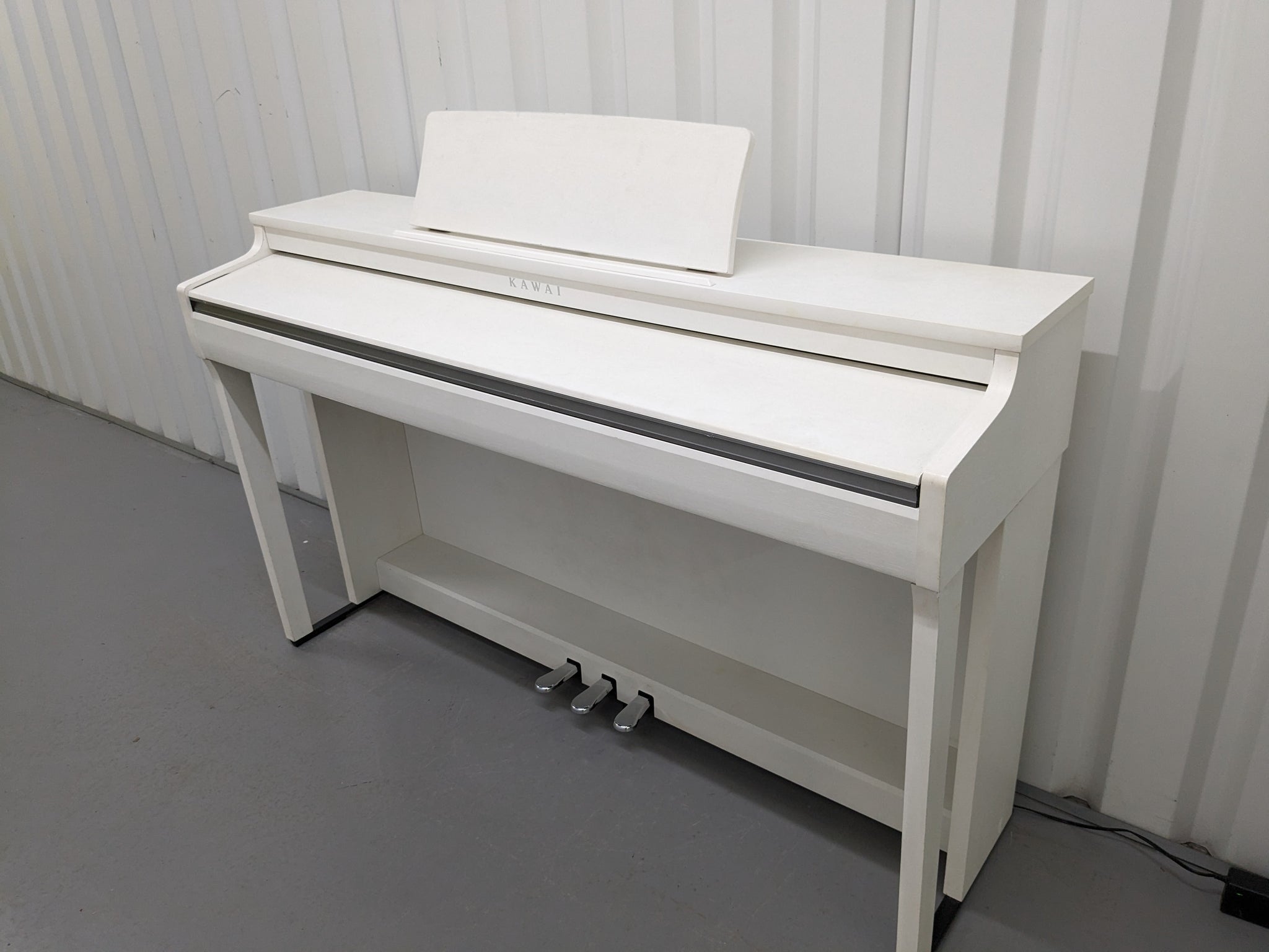 Kawai CN27 digital piano in satin white finish stock number 24085 Kawai CN27 digital piano in satin white finish stock number 24085