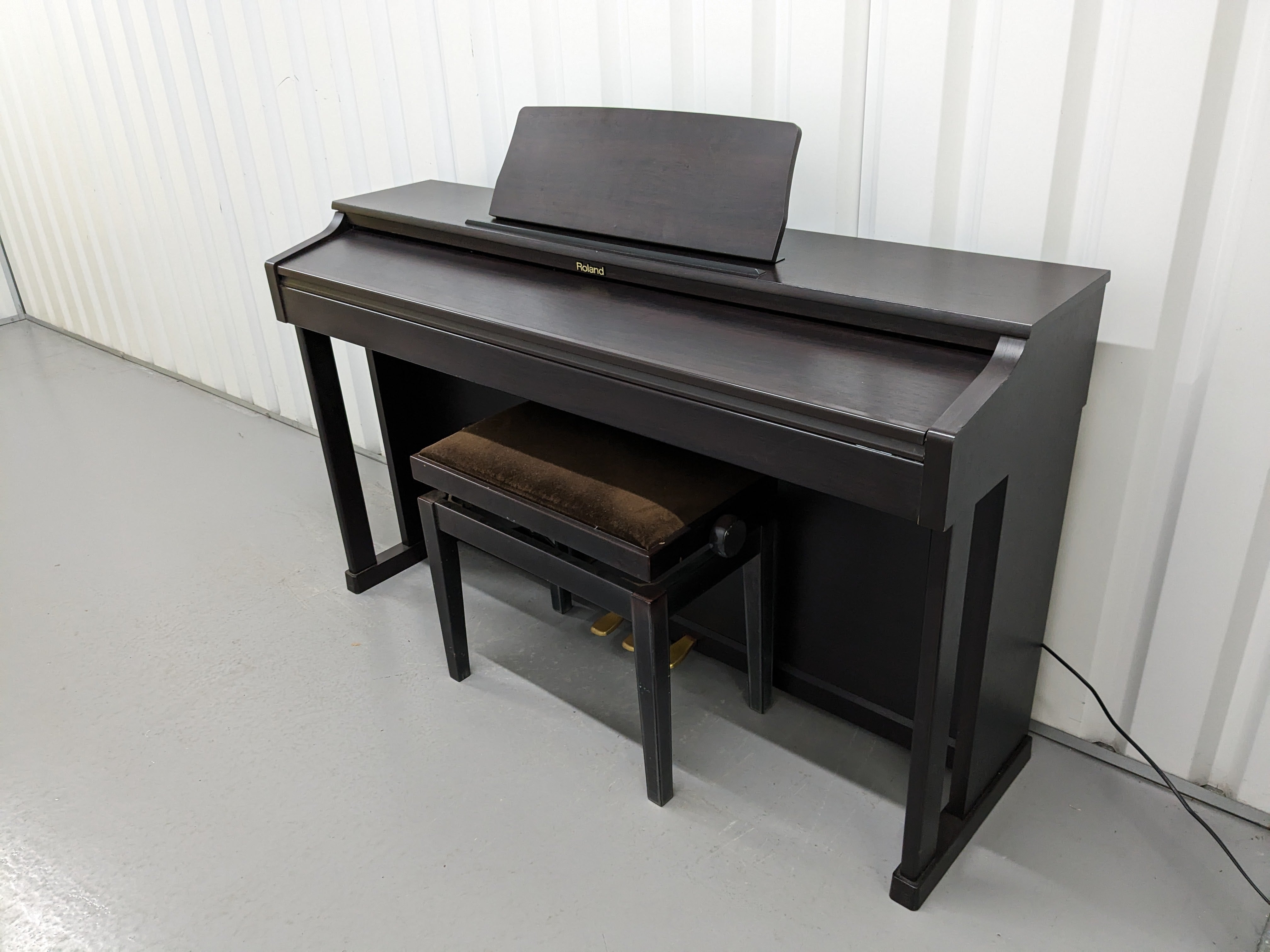 Roland HP201 digital piano and stool in dark rosewood finish stock num ...