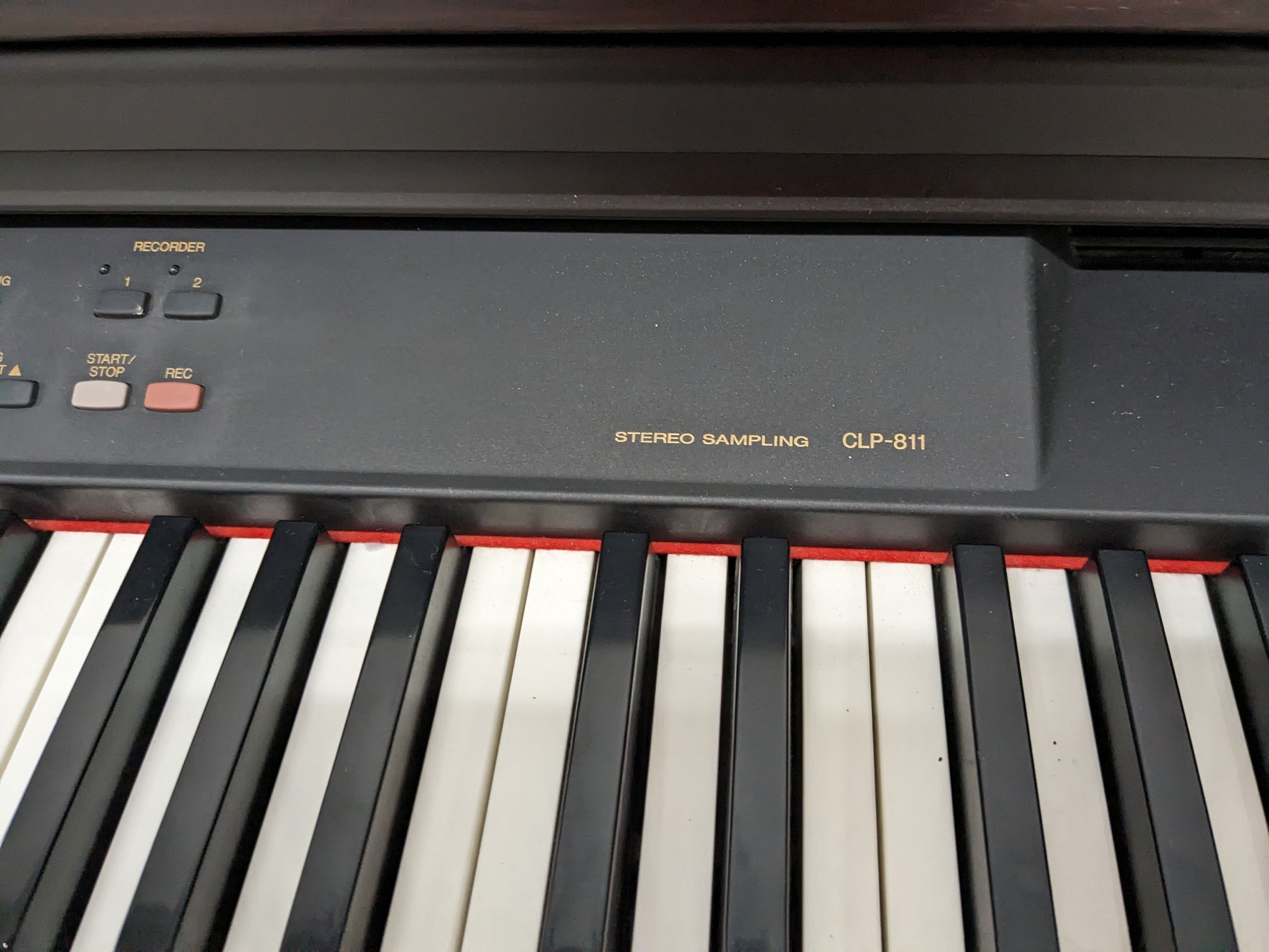 Yamaha Clavinova CLP 811 Digital Piano and stool in dark rosewood stoc Sulinda Music