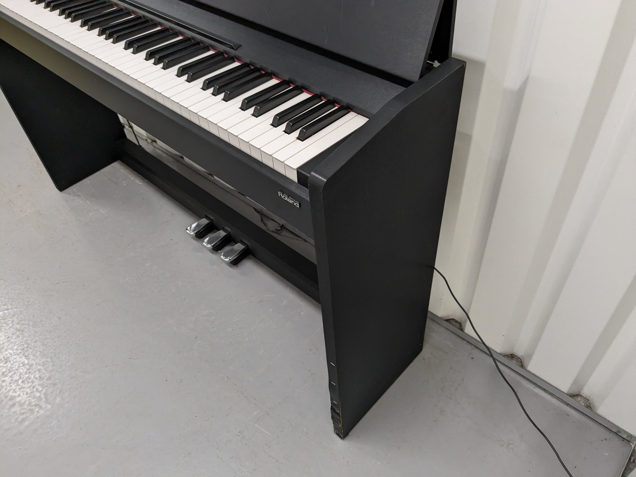 Roland - F-110 | Digital Piano