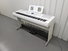 Load image into Gallery viewer, Yamaha DGX-650 white portable grand piano keyboard +stand +3 pedals stock #24124
