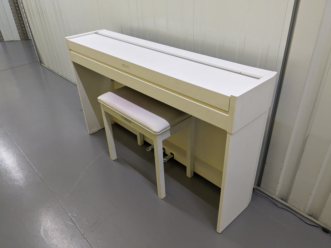 Yamaha Arius YDP-S51 white Digital Piano Slimline space saver stock number 24144