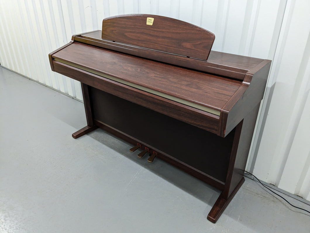 Yamaha Clavinova CLP-950 Digital Piano in mahogany finish stock nr 24139