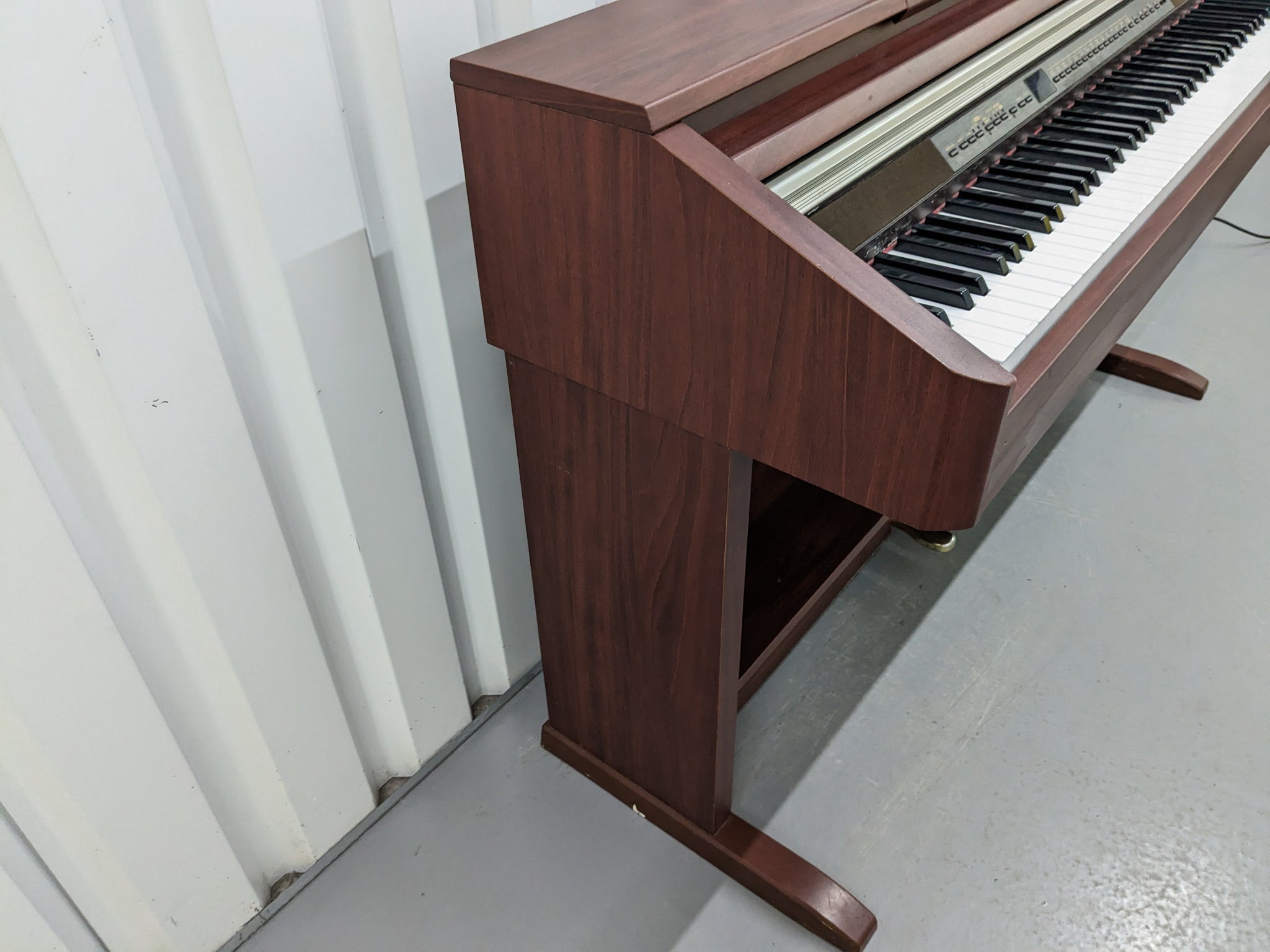 Casio Celviano AP-500 digital piano in mahogany finish stock
