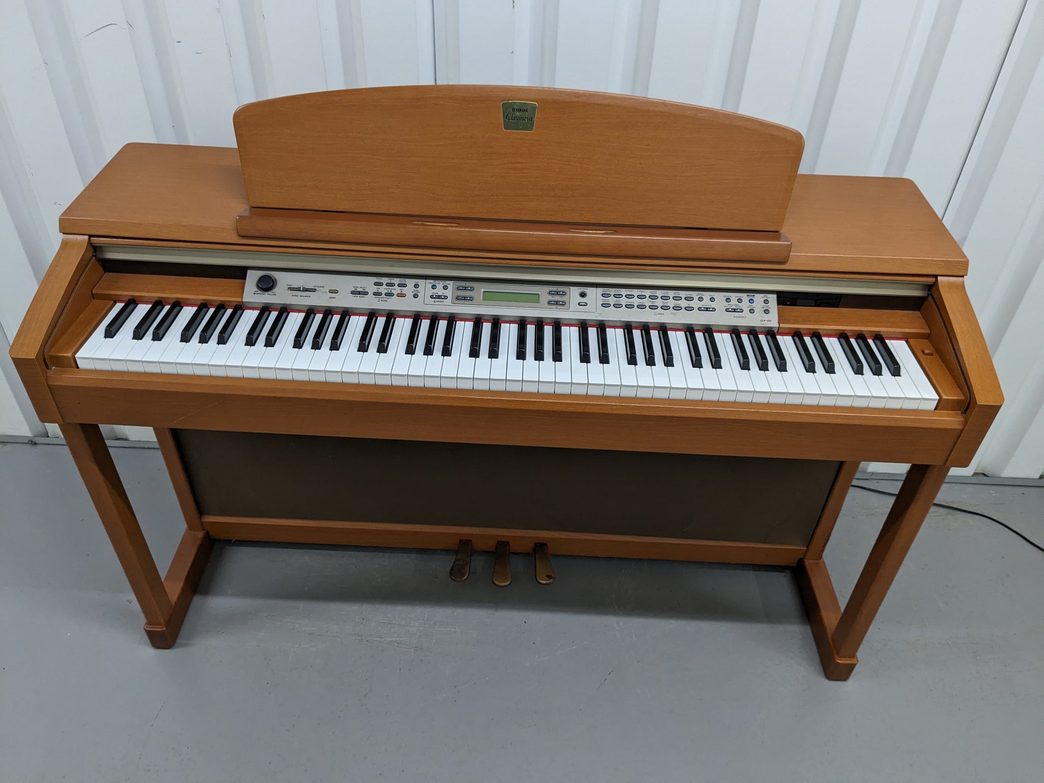 Yamaha Clavinova CLP-170 digital piano in cherry wood finish stock num –  Sulinda Music