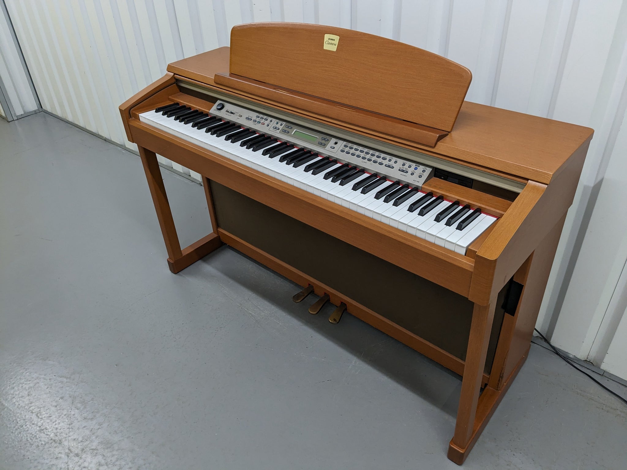 Yamaha Clavinova CLP-170 digital piano in cherry wood finish stock num –  Sulinda Music