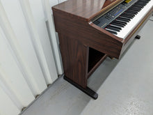 Load image into Gallery viewer, Yamaha Clavinova CVP-103 Digital Piano arranger in mahogany stock nr 24164
