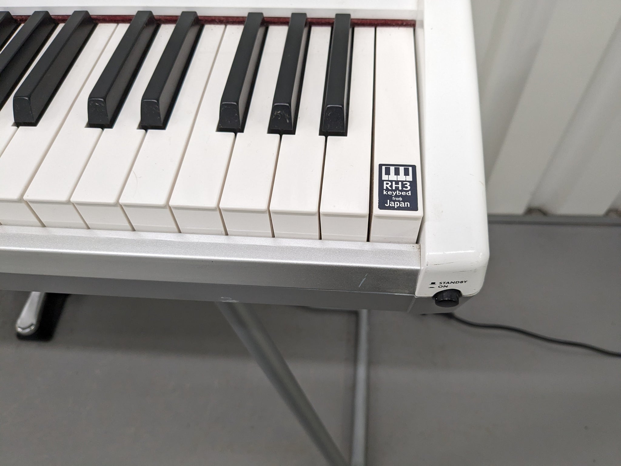 KORG SP-250 88 Key professional Piano with stand and sustain pedal