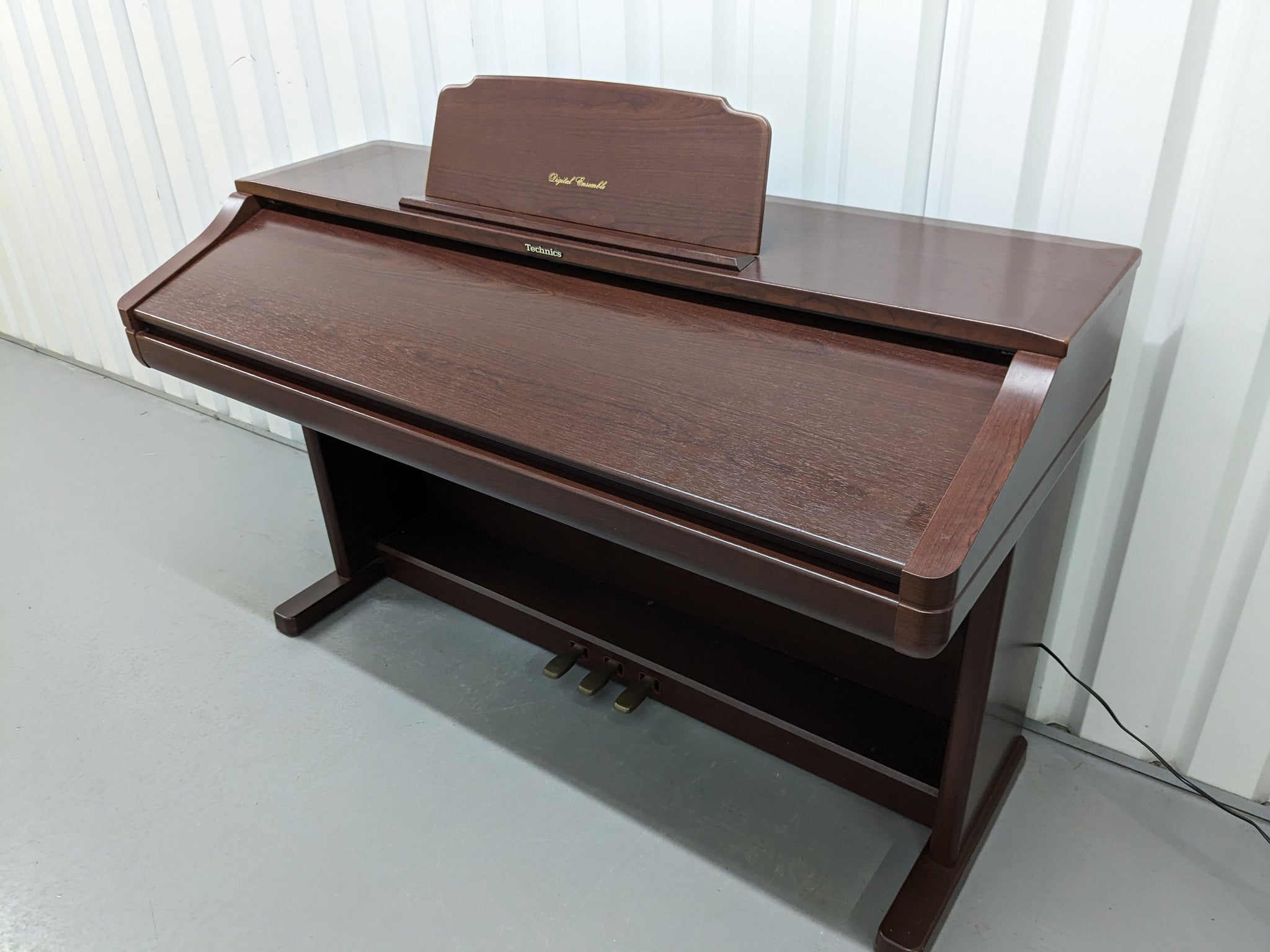 Technics SX-PR702 digital piano / arranger in mahogany finish stock nu –  Sulinda Music