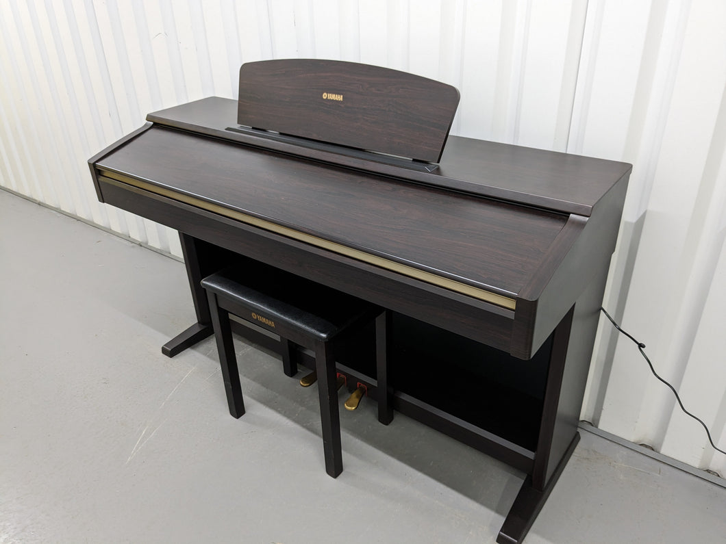 Yamaha Clavinova YDP-223 Digital Piano Full Size 88 keys 3 pedals stock nr 24199