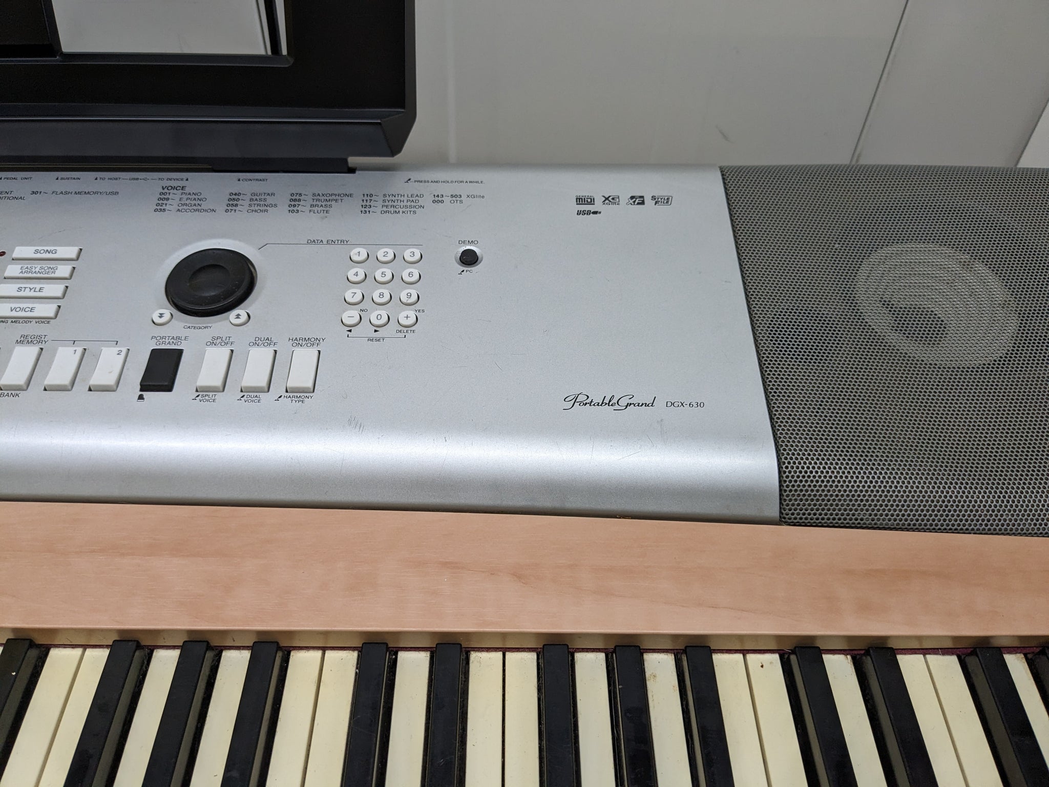 未使用 YAMAHA DGX-620 電子ピアノ 88鍵 2006年 スタンド付 ヤマハ | DGX-620 - Portable Grand - 概要