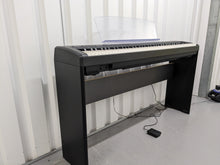 Load image into Gallery viewer, Yamaha P95 digital portable piano and fixed stand in black finish stock #24231
