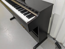 Load image into Gallery viewer, Yamaha Arius YDP-162 Digital Piano in rosewood, clavinova keyboard stock # 24244
