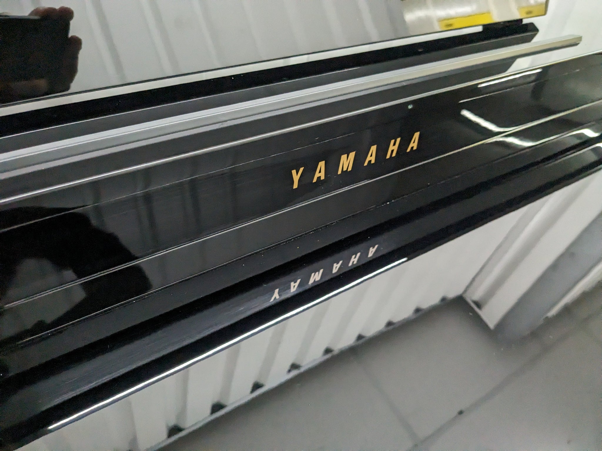 Yamaha Clavinova CLP-430PE in polished ebony glossy black + stool