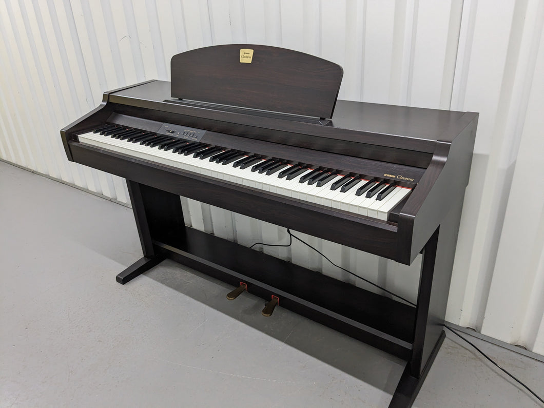 Yamaha Clavinova CLP-910 Digital Piano in rosewood, weighted keys stock nr 24278