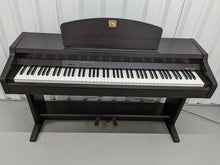 Load image into Gallery viewer, Yamaha Clavinova CLP-910 Digital Piano in rosewood, weighted keys stock nr 24278
