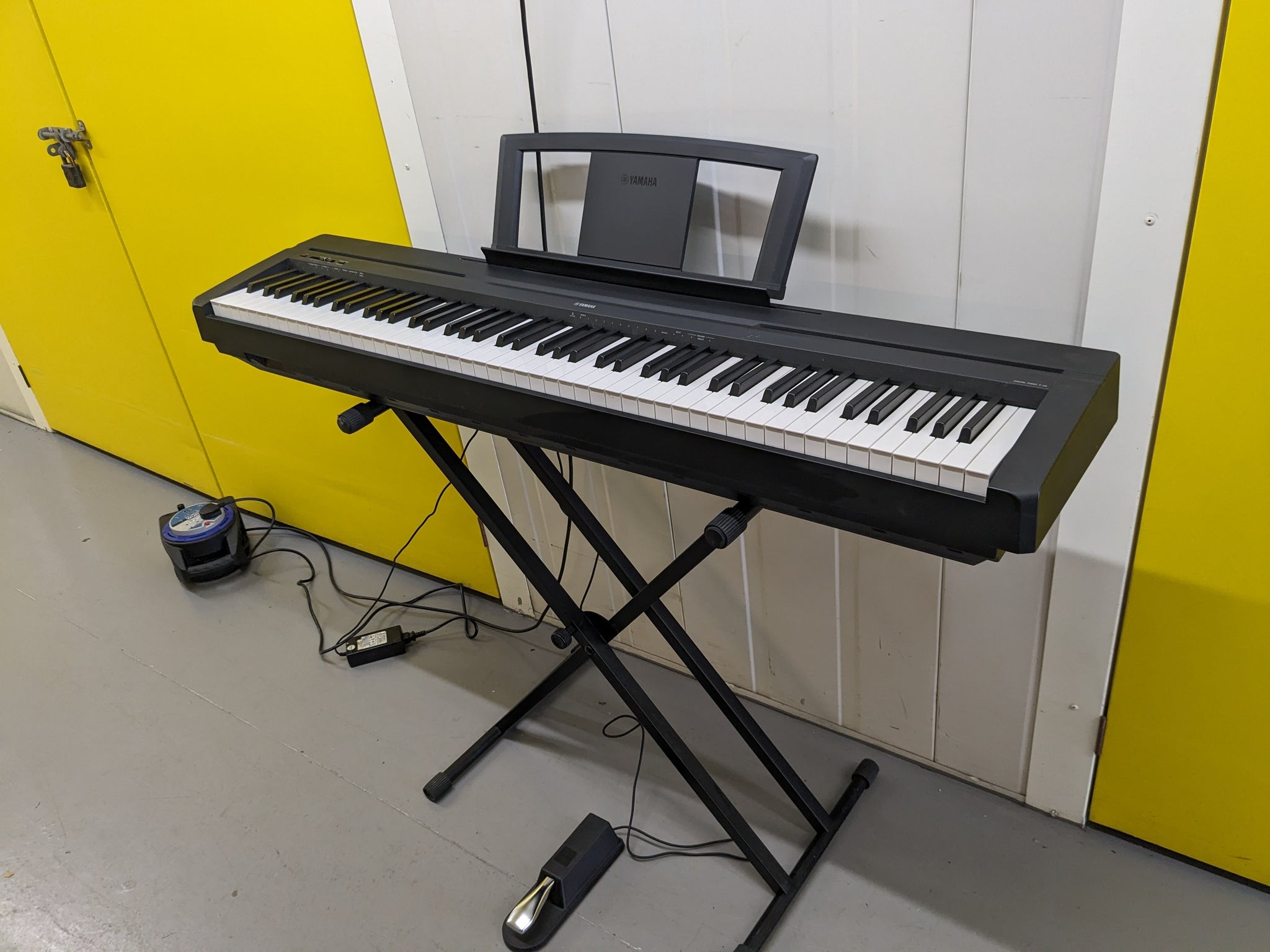 pedal yamaha p45 Yamaha P-45 88 Key Weighted Graded Hammer Action Piano + X stand + ped – Sulinda Music