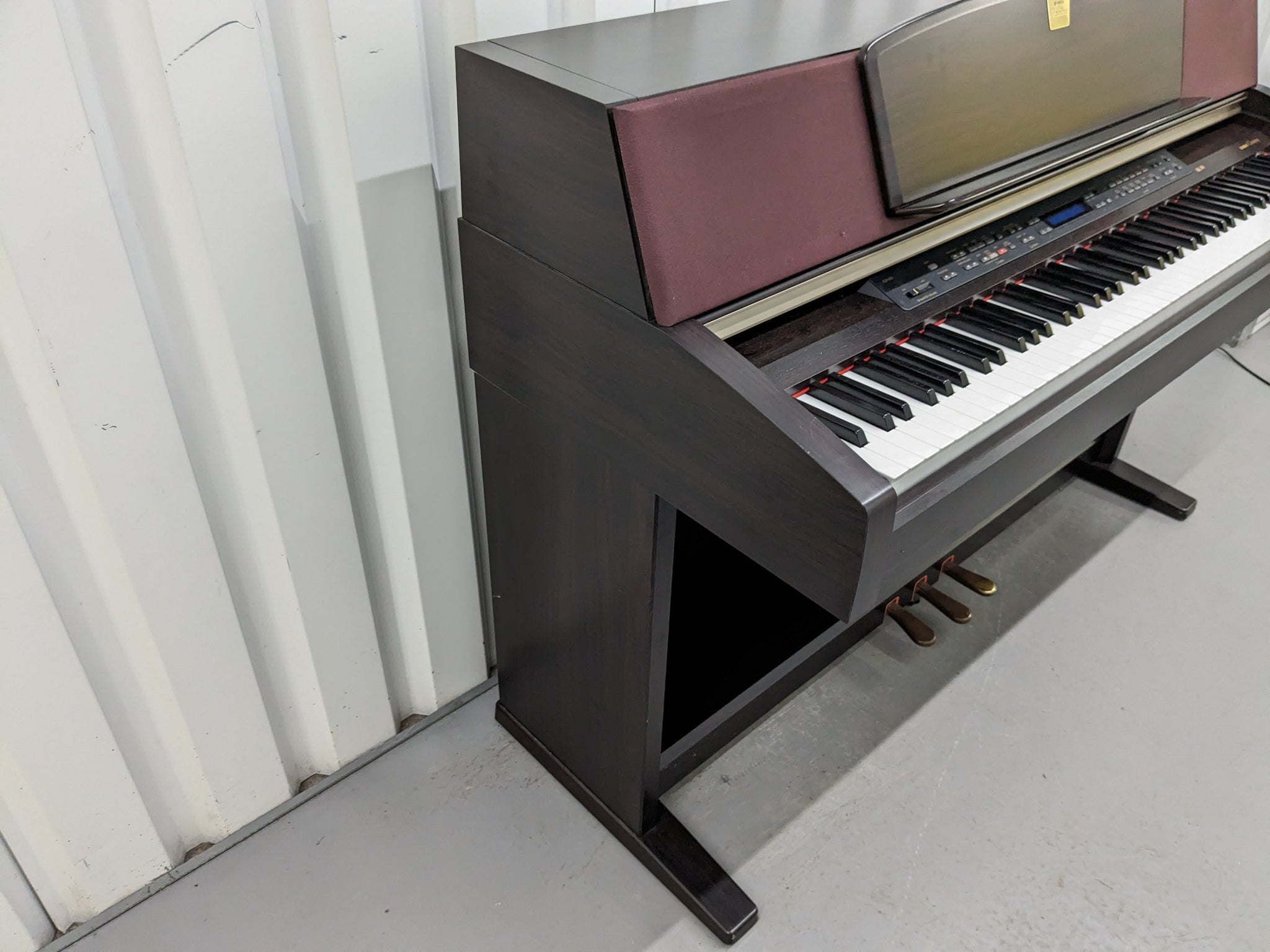 Yamaha Clavinova CLP-970 Digital Piano and stool in rosewood stock nr –  Sulinda Music