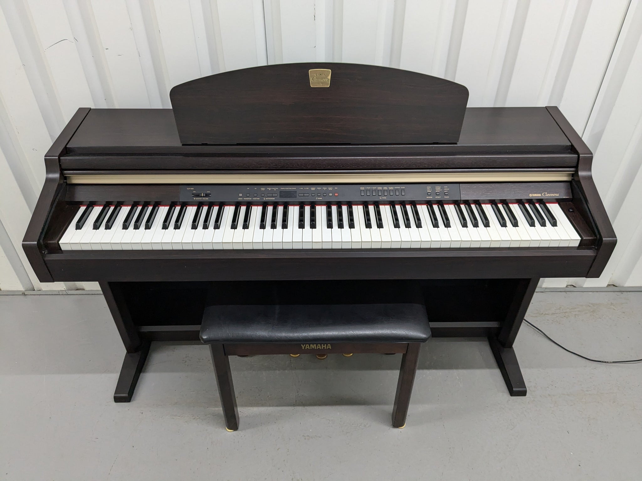 Yamaha Clavinova CLP-930 Digital Piano and stool in dark rosewood