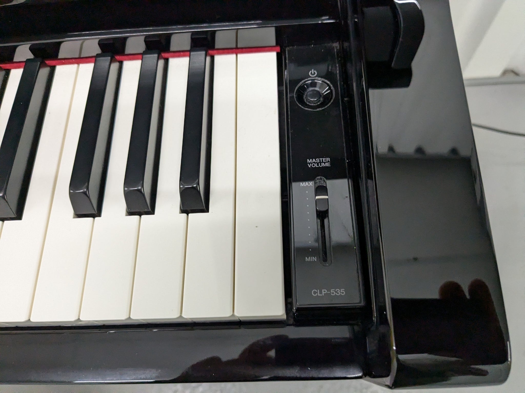 Yamaha Clavinova CLP-535 CLP-535PE Digital Piano in gloss black