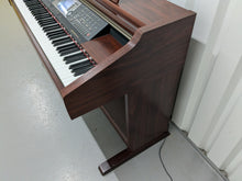 Load image into Gallery viewer, Yamaha Clavinova CVP-206 piano arranger in mahogany finish stock nr 24324
