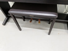 Load image into Gallery viewer, Yamaha Clavinova CLP-820 Digital Piano and stool in dark rosewood stock nr 24331
