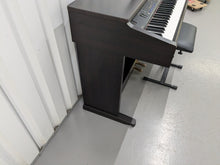 Load image into Gallery viewer, Yamaha Clavinova CVP-202 Digital Piano arranger Full Size 88 keys stock nr 24344
