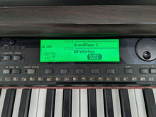 Load image into Gallery viewer, Yamaha Clavinova CVP-202 Digital Piano arranger Full Size 88 keys stock nr 24344
