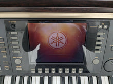 Load image into Gallery viewer, YAMAHA CLAVINOVA CVP-307 DIGITAL PIANO ARRANGER IN DARK ROSEWOOD STOCK #24332
