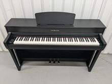 Load image into Gallery viewer, Yamaha Clavinova CLP-735 in satin black with stool and manuals stock nr 24354
