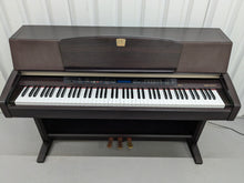 Load image into Gallery viewer, Yamaha Clavinova CLP-970 Digital Piano in dark rosewood stock nr 24355
