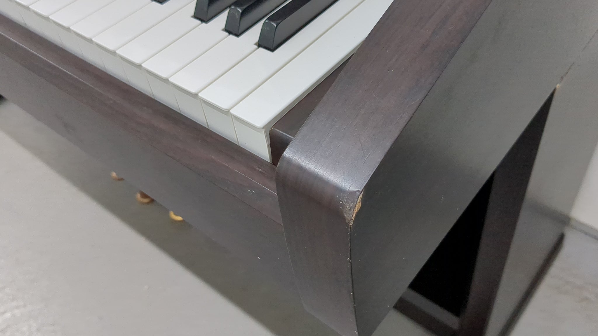 Yamaha Clavinova CLP-970 Digital Piano in dark rosewood stock nr