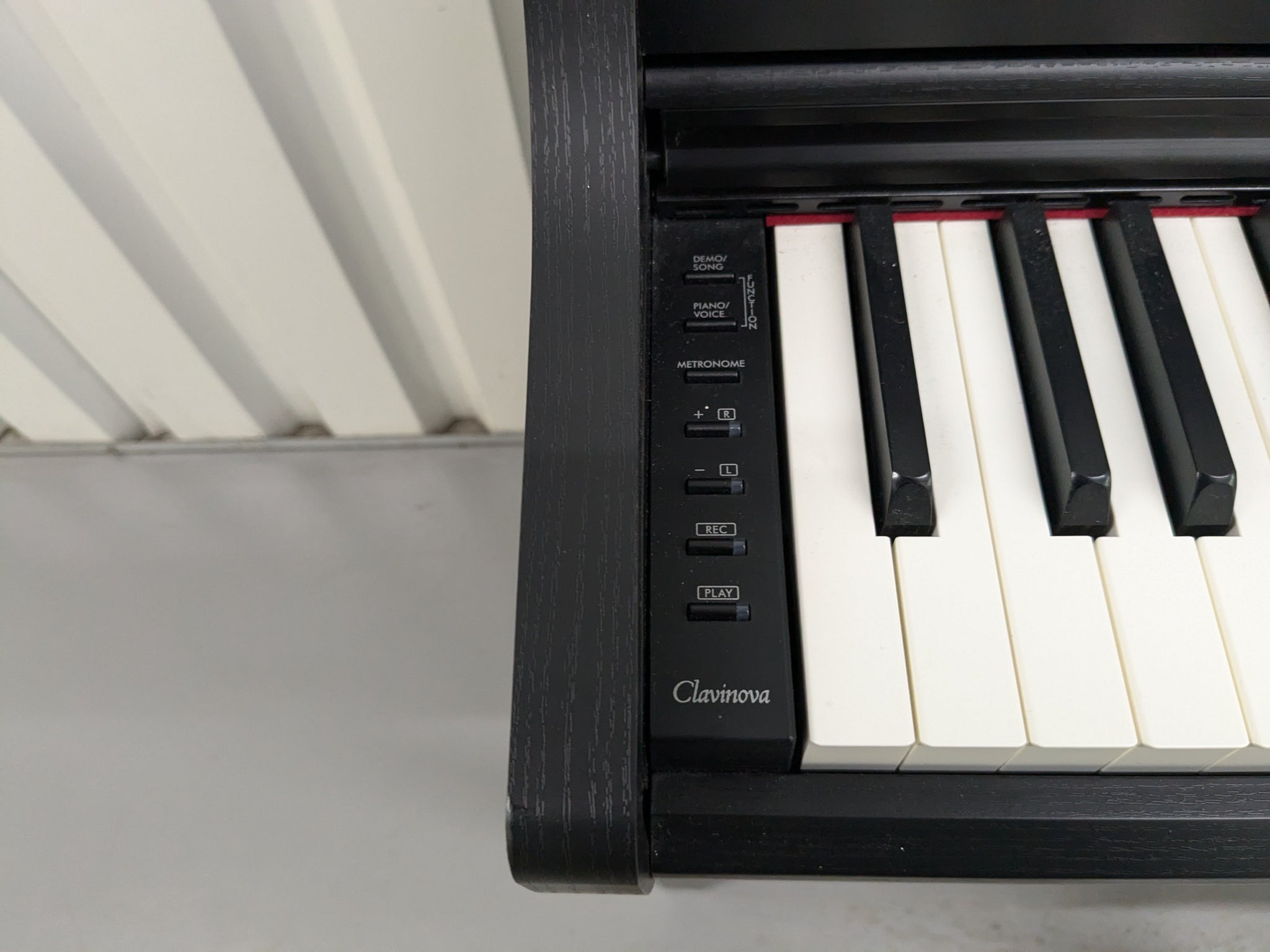 Yamaha clavinova CLP-725 digital piano and stool in satin black