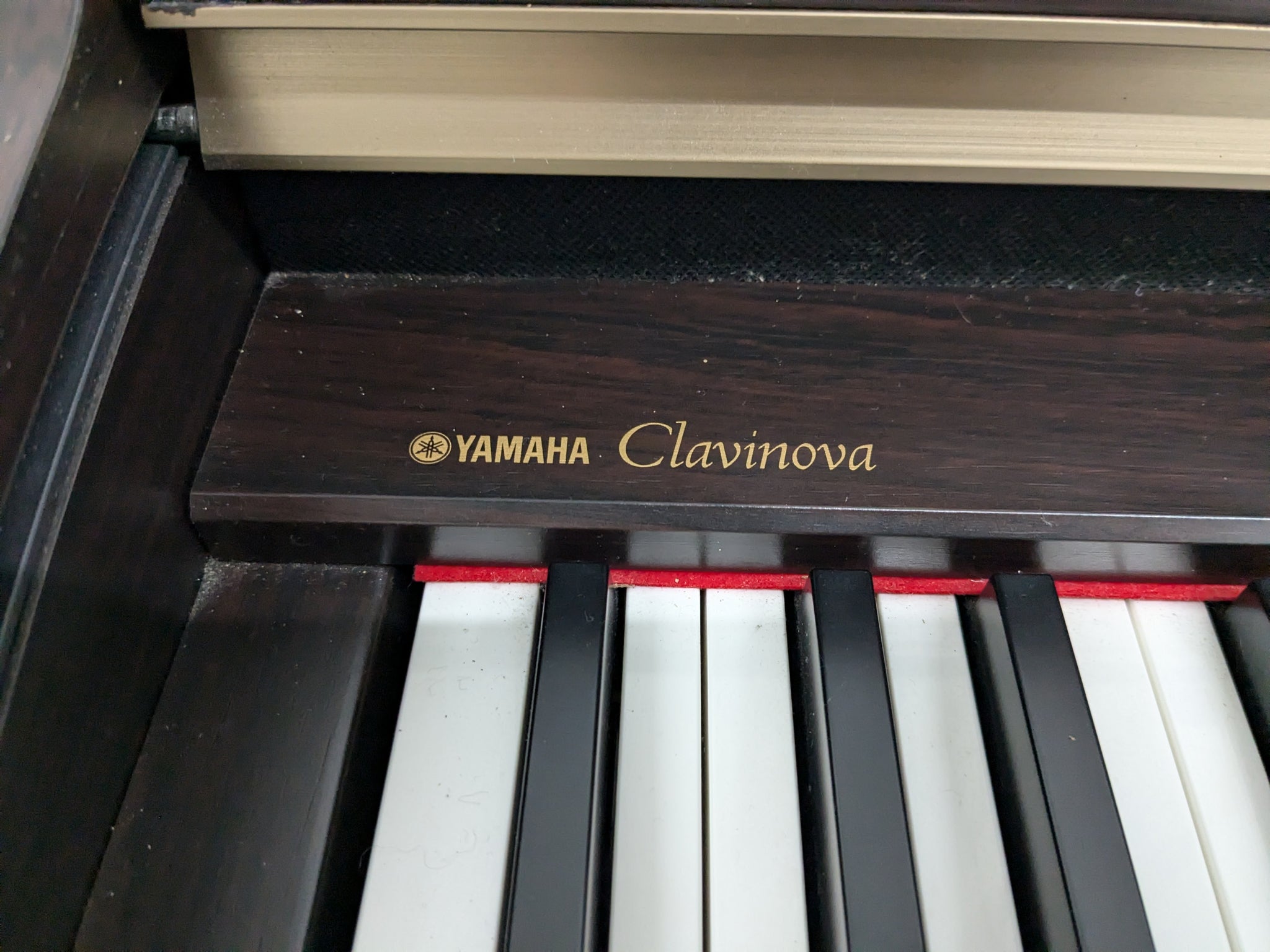 Yamaha Clavinova CLP-170 Digital Piano in dark rosewood colour stock # –  Sulinda Music