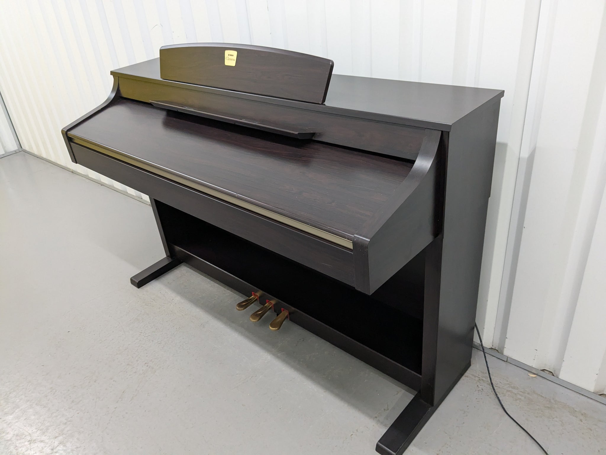 Yamaha Clavinova CLP-340 Digital Piano in rosewood stock # 24420