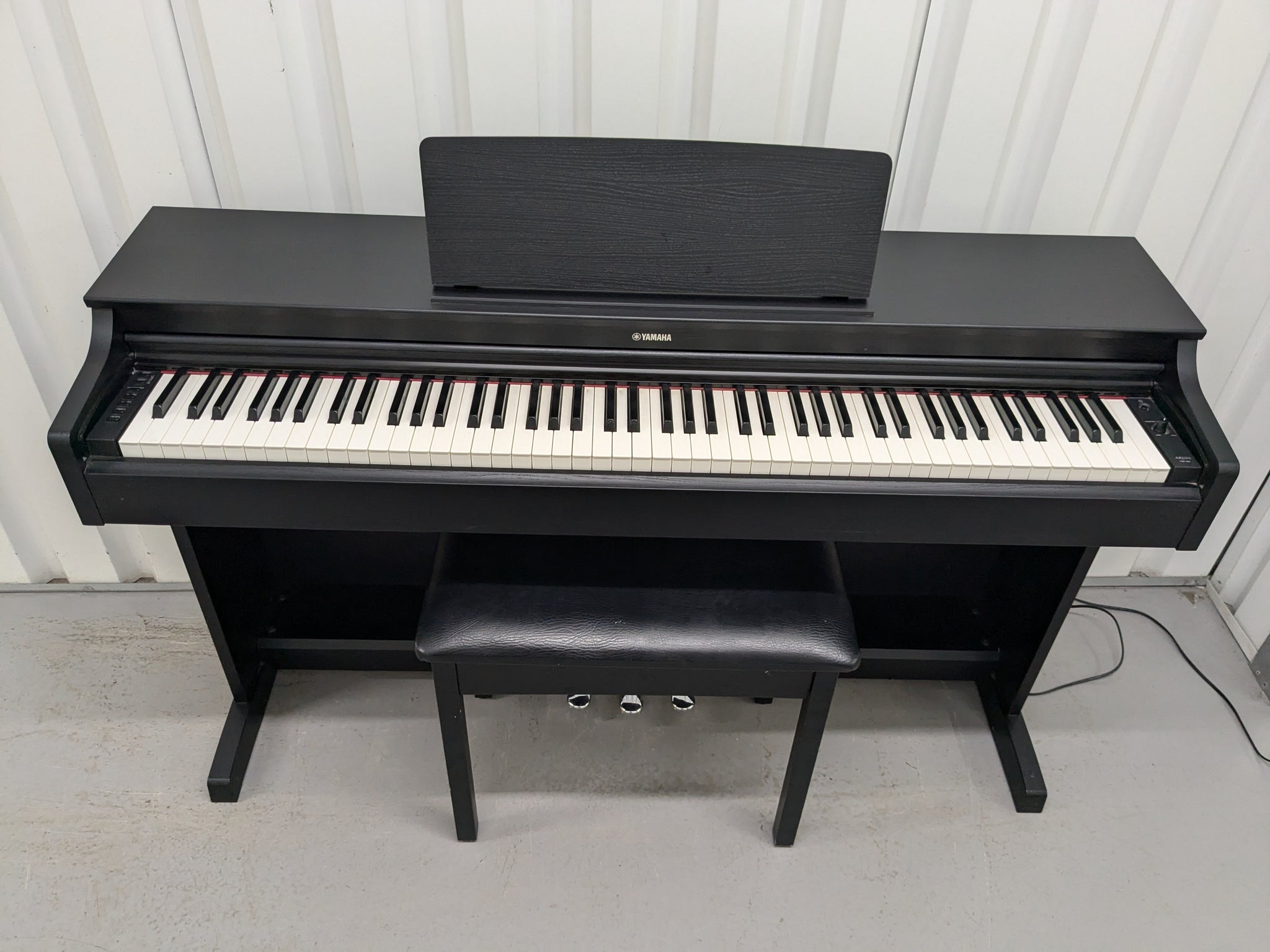 Yamaha Arius YDP-163 Digital Piano and stool in satin black 