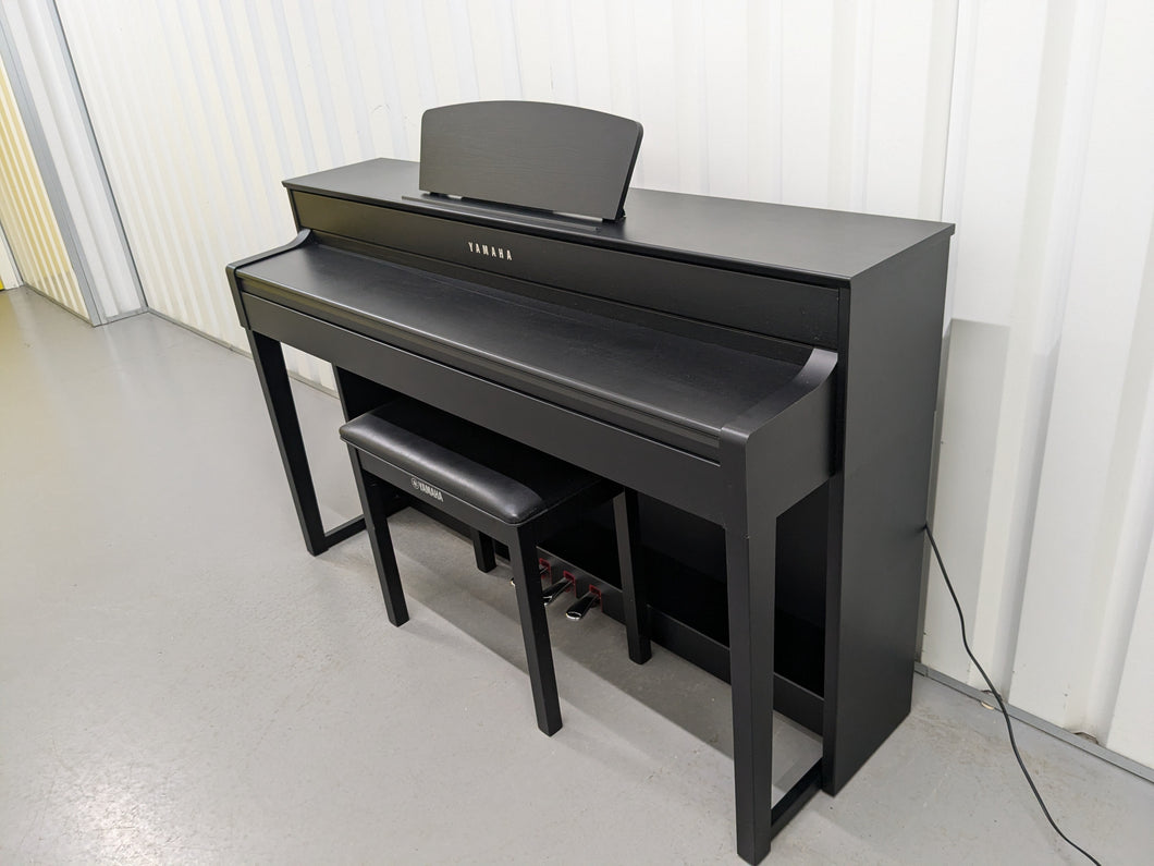 Yamaha Clavinova CLP-535 digital piano and stool in satin black stock # 24444