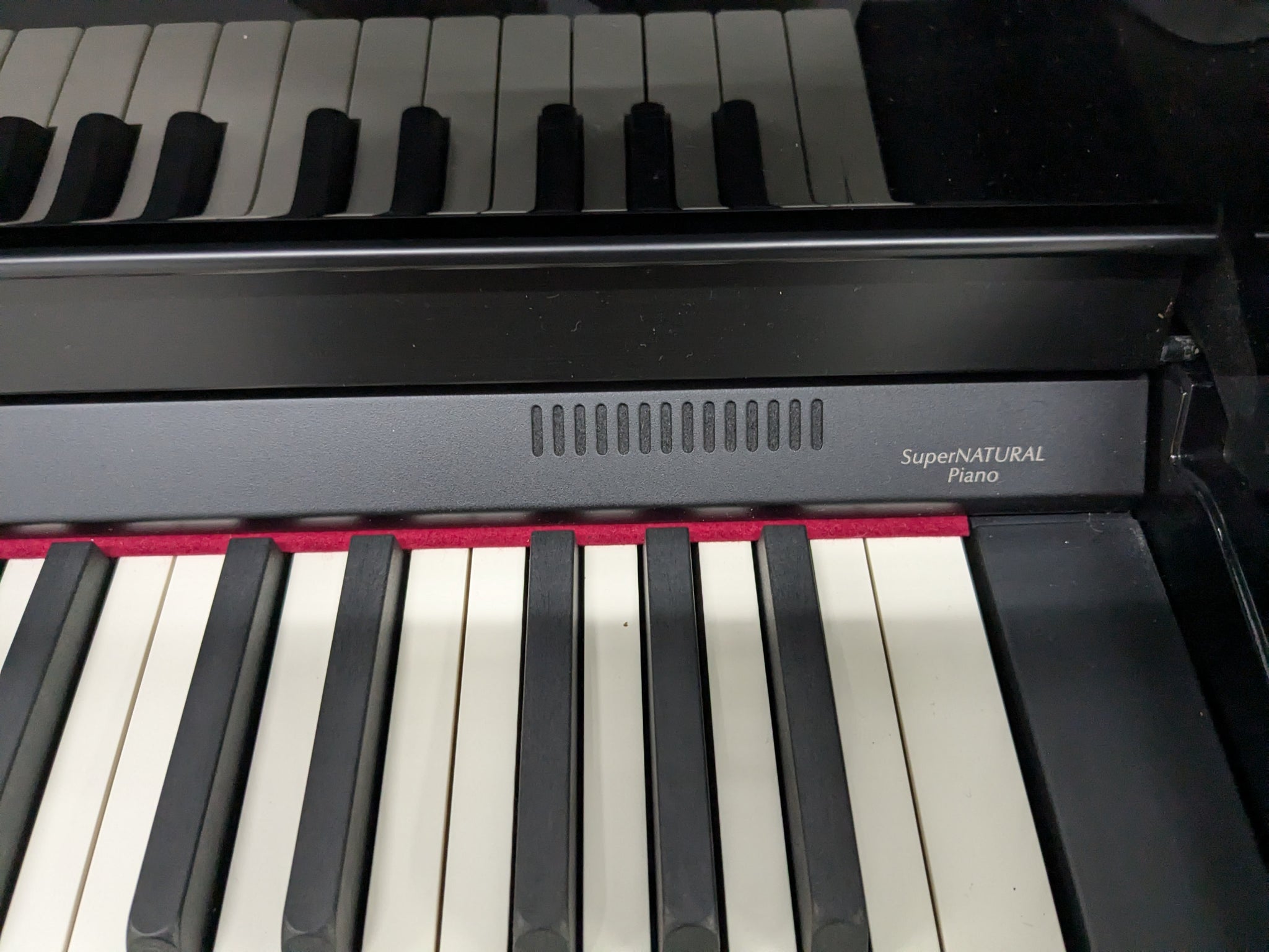 Roland HP506 Digital Piano glossy black wooden action keys + stool