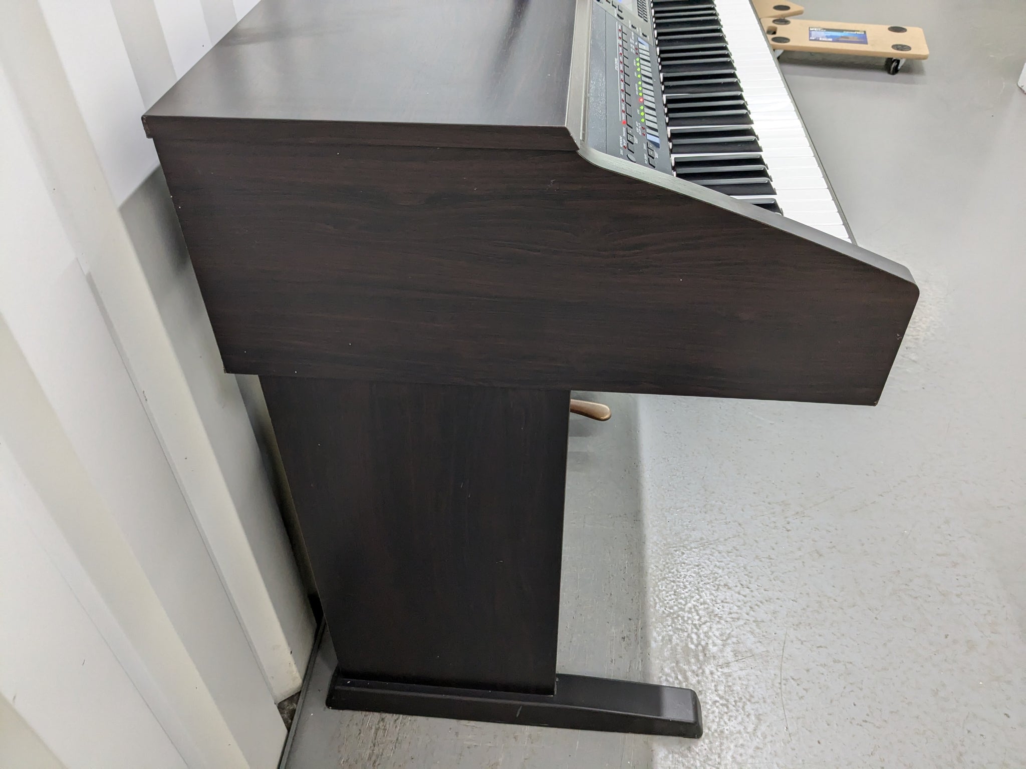 Yamaha Clavinova CVP-401 Digital Piano / arranger in rosewood with