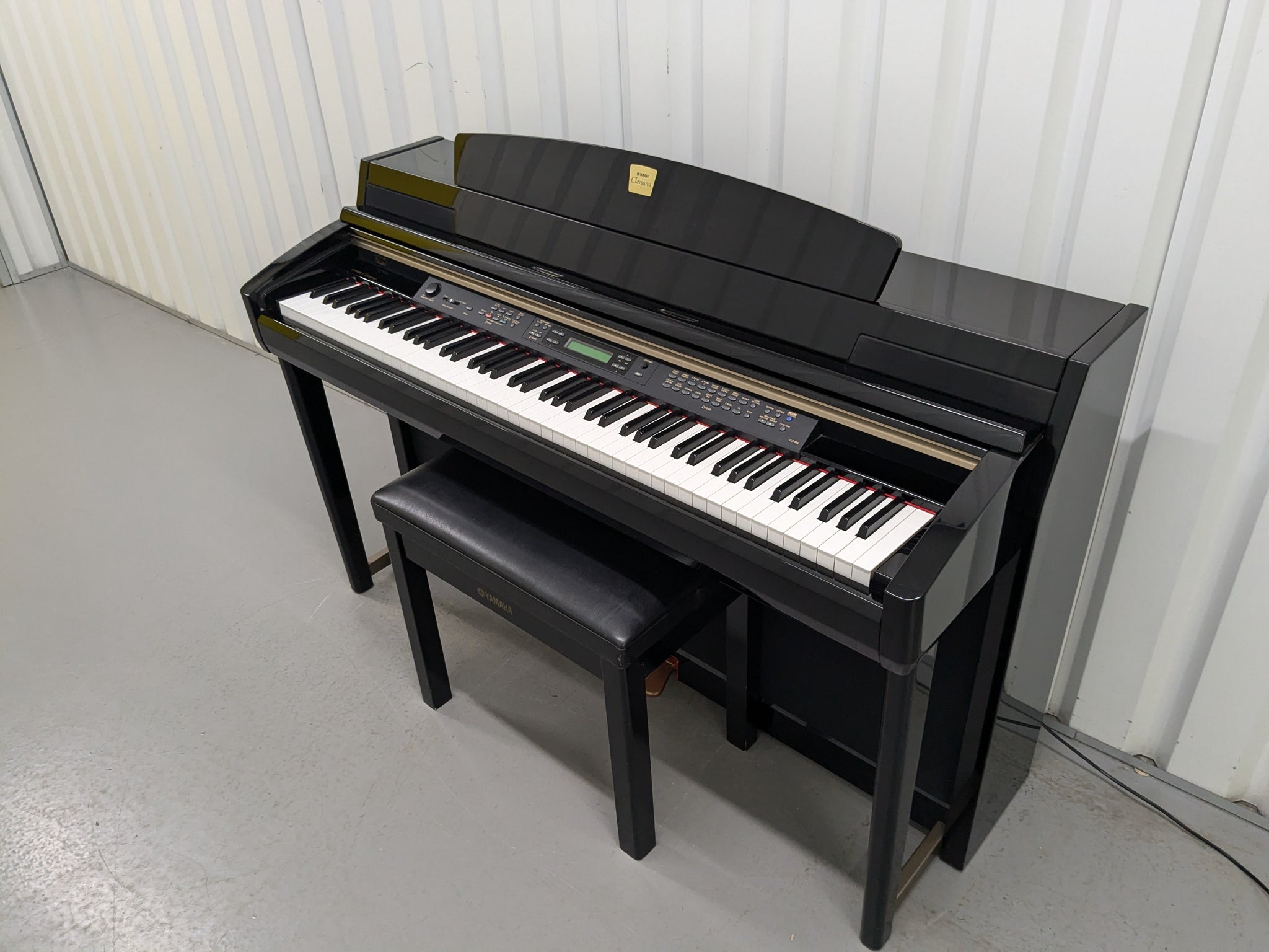 Yamaha Clavinova CLP-280 in Polished glossy black + matching stool sto –  Sulinda Music